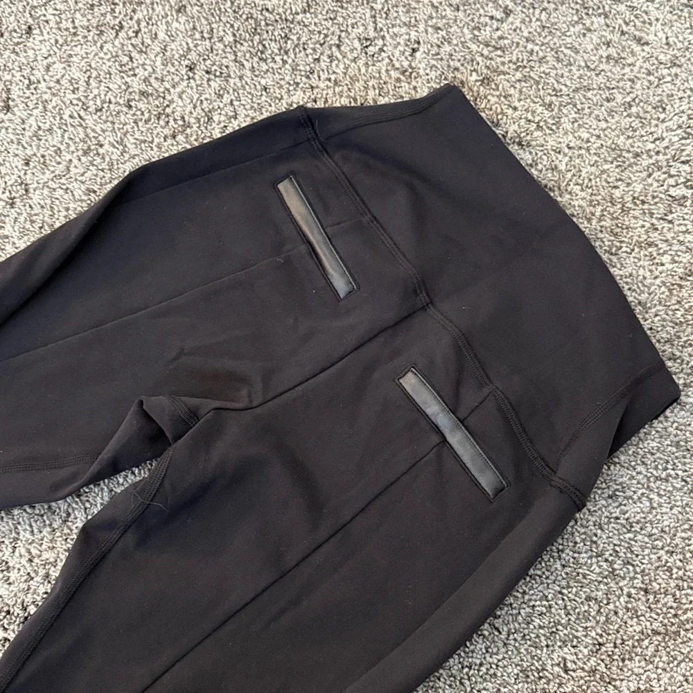 Alo Yoga Airbrush High-Waist 7/8 Motocon Legging - Black Size Small
